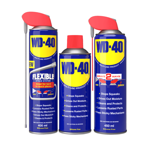 Использование WD-40 для удаления пятен с номеров автомобиля